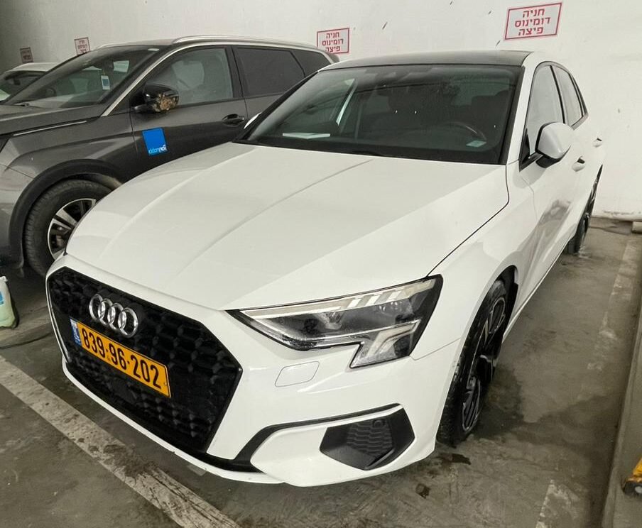 אאודי A3 לבנה - פוליש מקצועי וציפוי ננו קרמי Zirconite בבית הלקוח ברמת גן - מבט מהצד