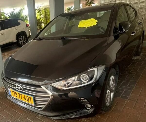 יונדאי אלנטרה - דיטיילינג והסרת כתמי בטון - אחרי