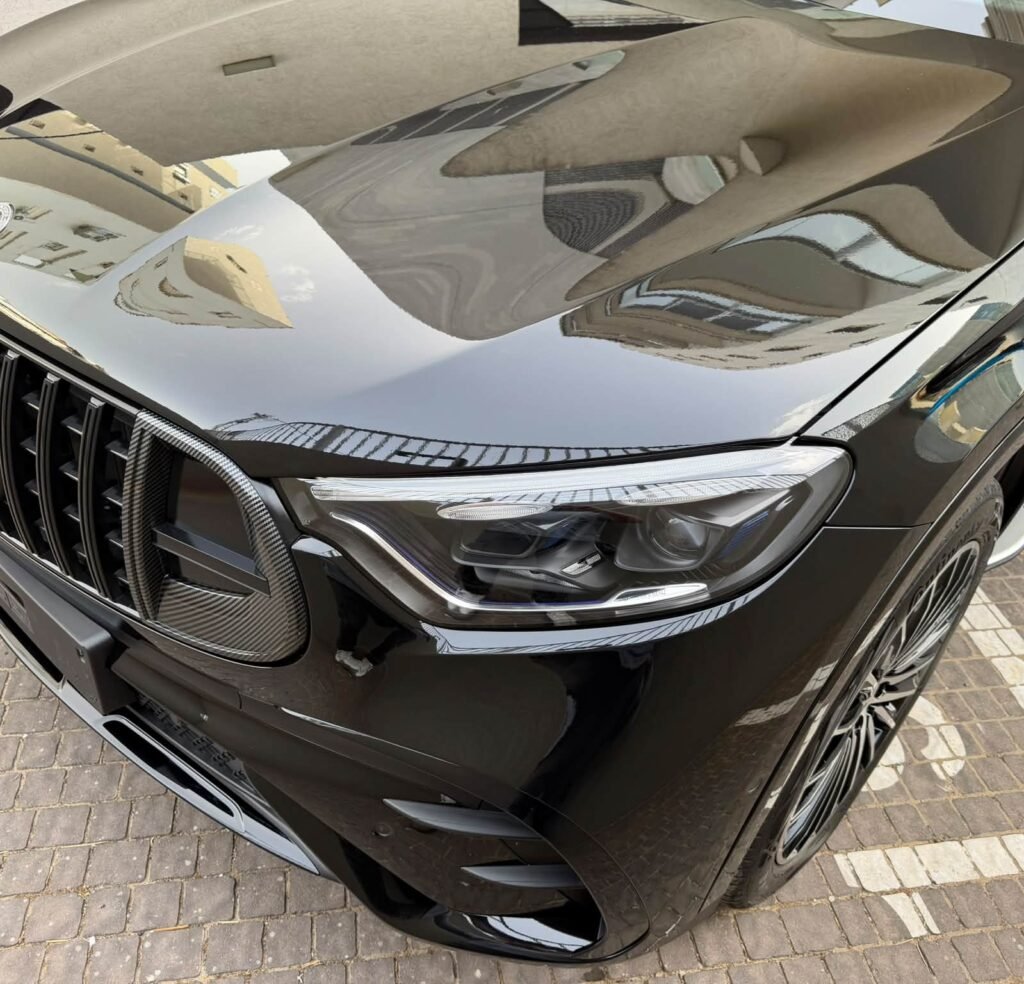 מרצדס GLC 300e קופה שחורה אחרי פוליש, דיטיילינג וציפוי ננו