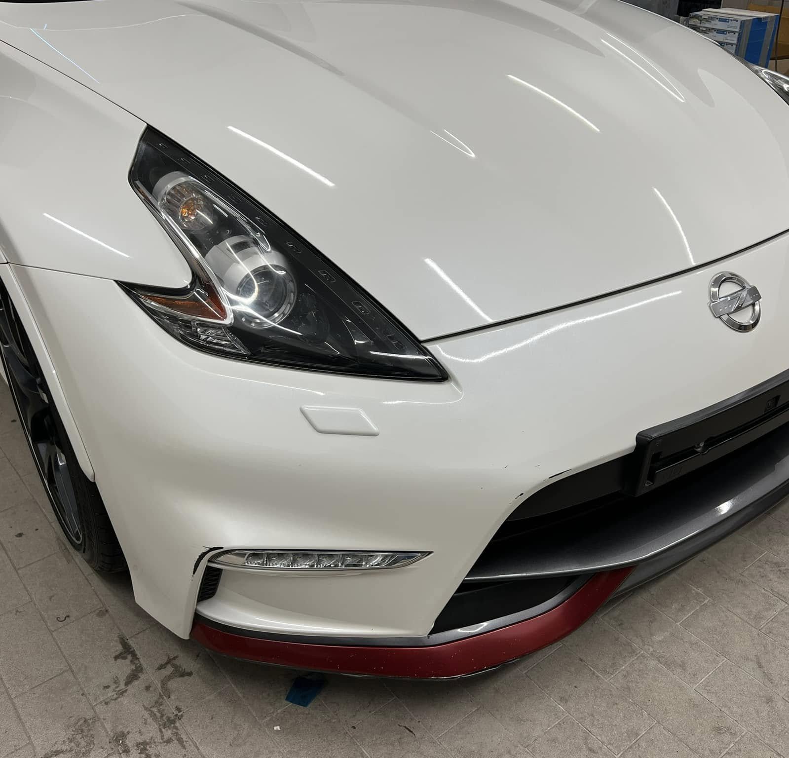ניסאן 370Z מבט קדמי אחרי פוליש