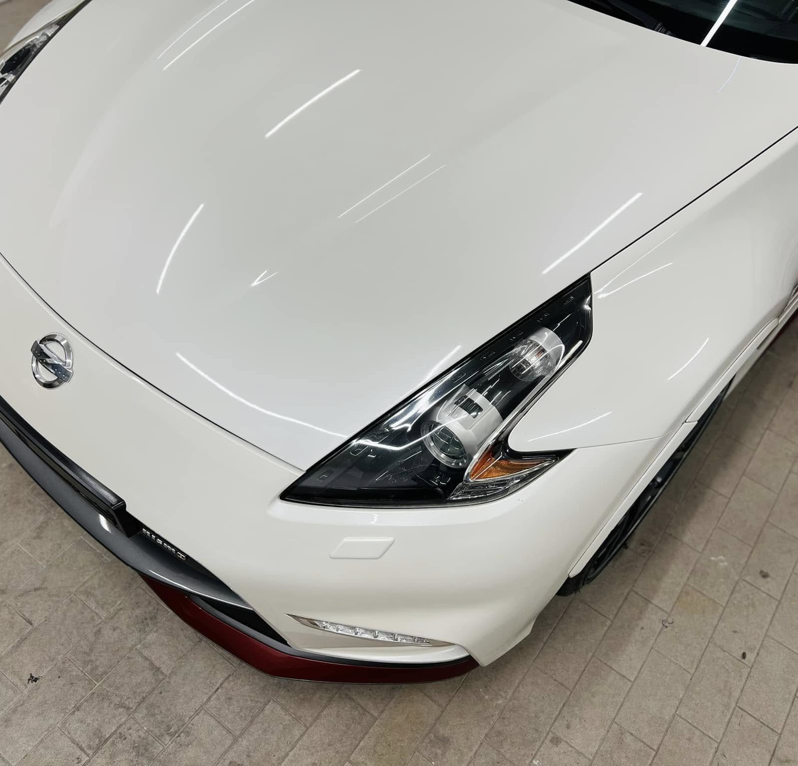 פנס קדמי של ניסאן 370Z אחרי קורקציה