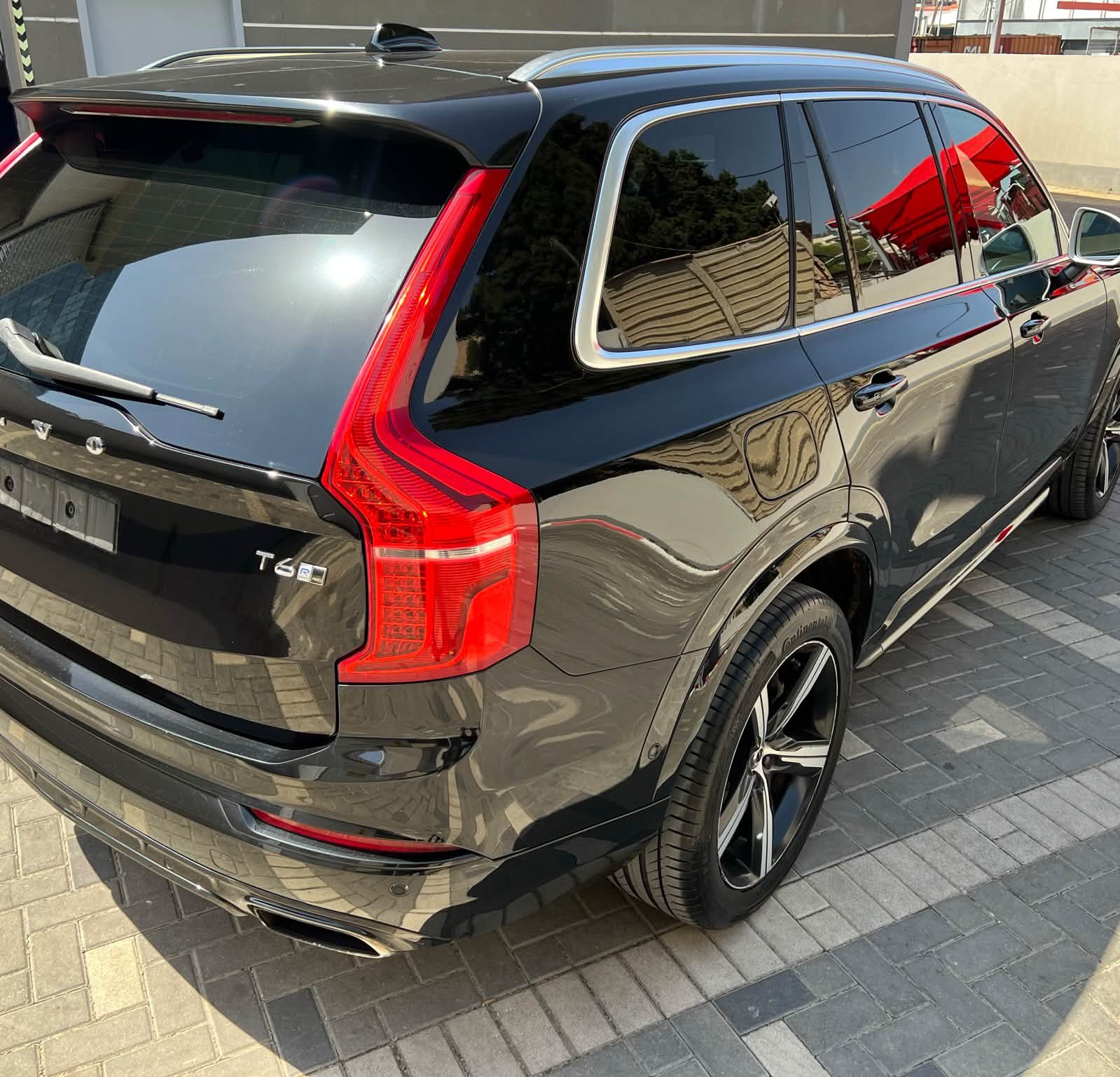 וולוו XC90 מבט מאחור אחרי קורקציית לכה וציפוי ננו